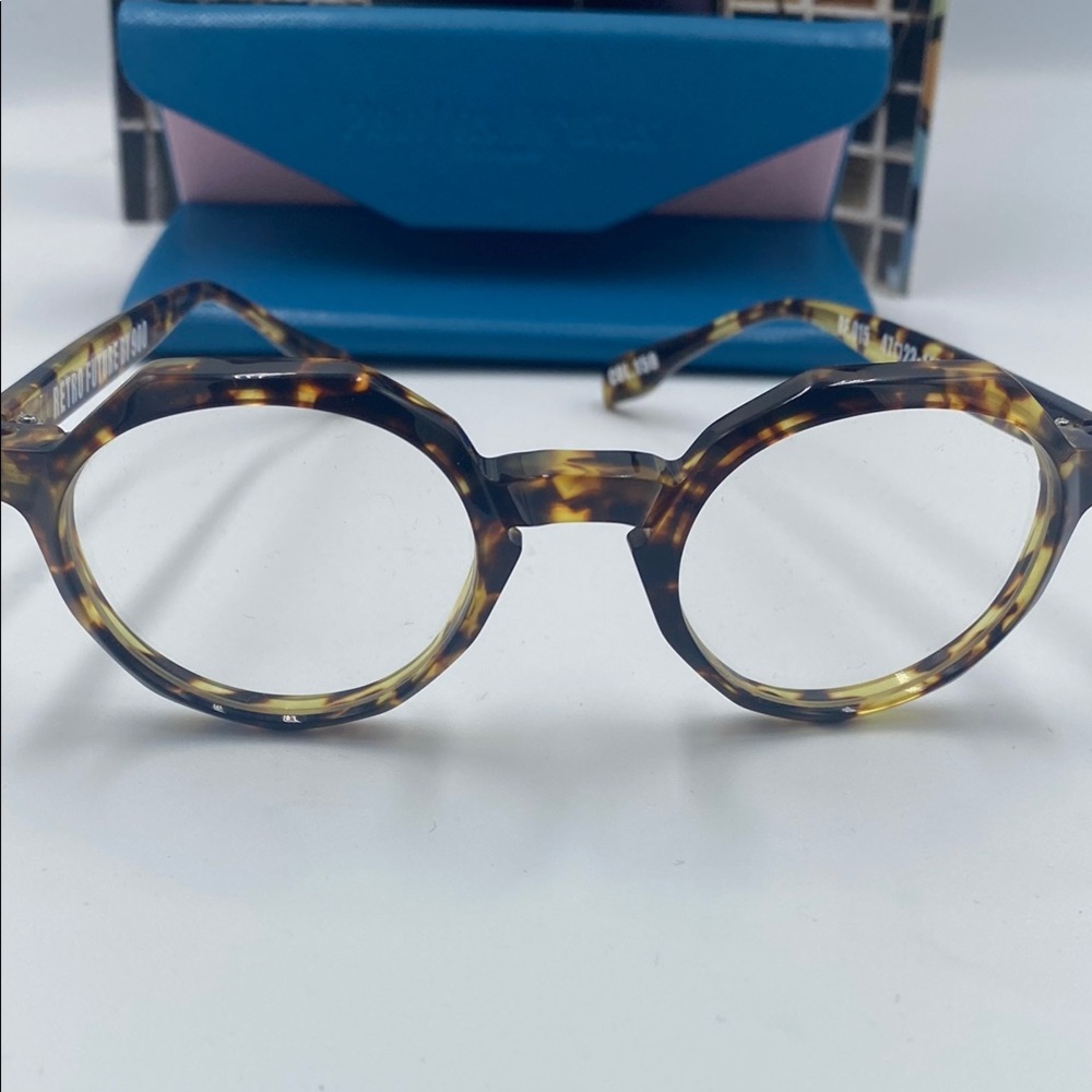 Factory 900 Tortoise Shell Glasses. - Picture 2 of 7